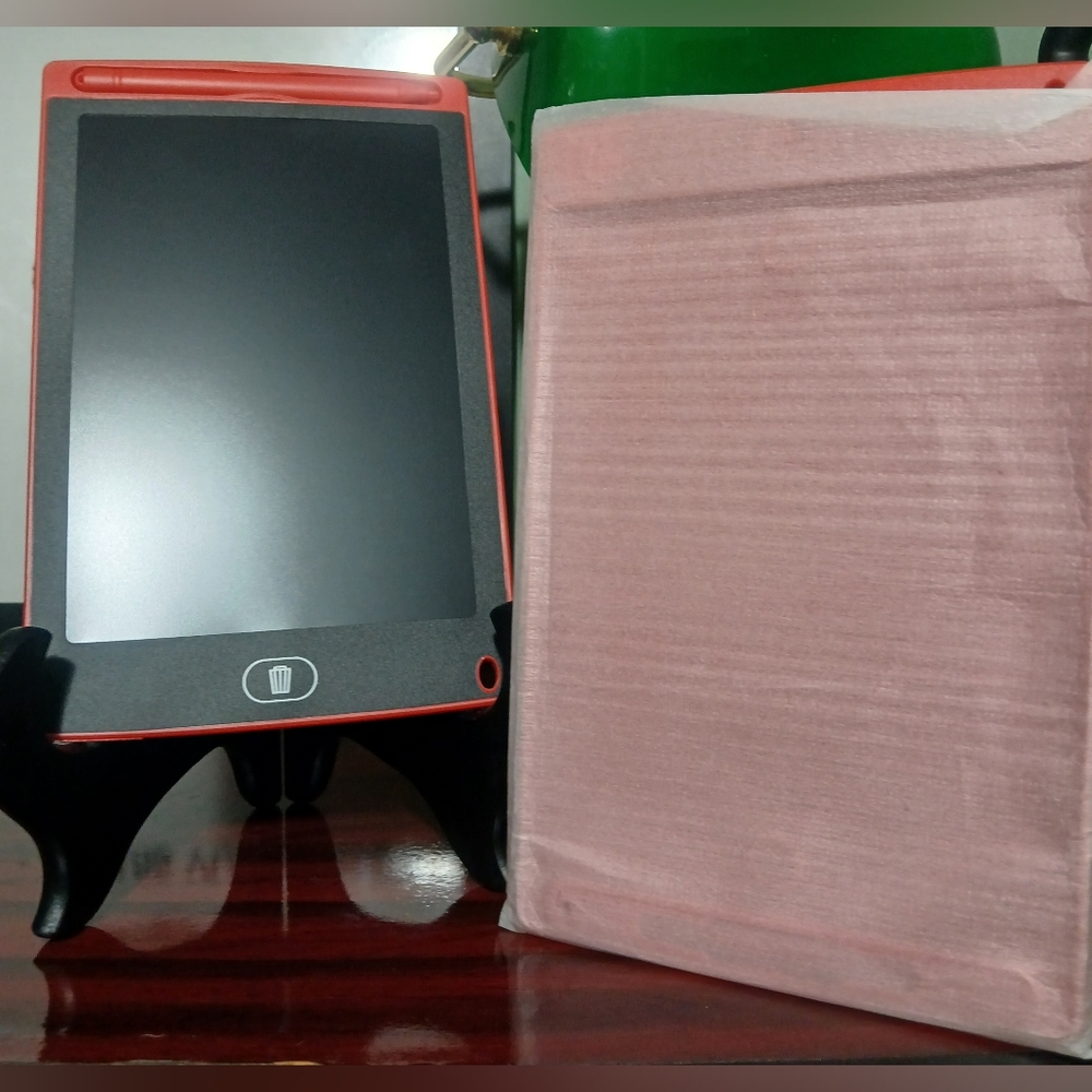 LCD Writing Tablets - Picture 2 of 9